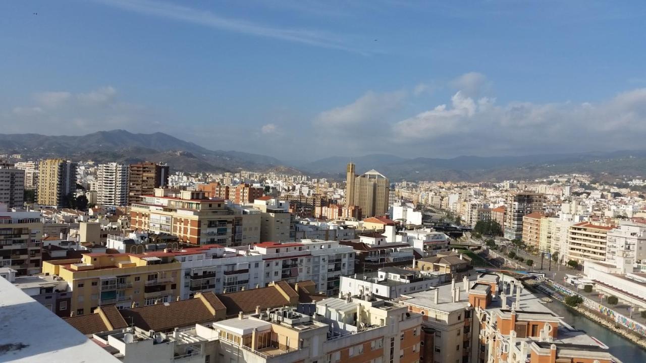 Appartamento Torre del Carmen Málaga Esterno foto